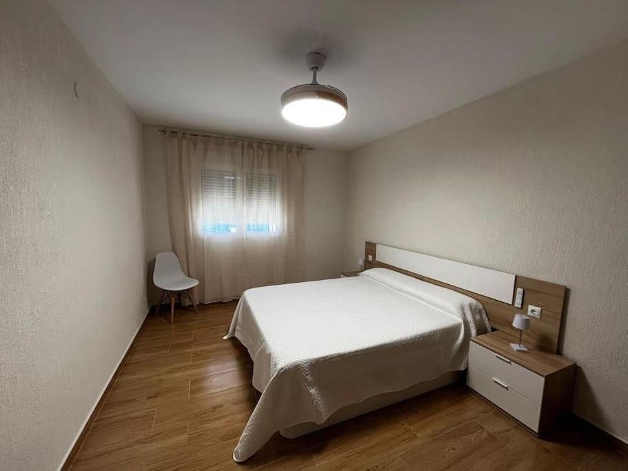 Apartamento En Исла Кристина Екстериор снимка