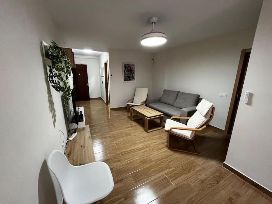 Apartamento En Исла Кристина Екстериор снимка